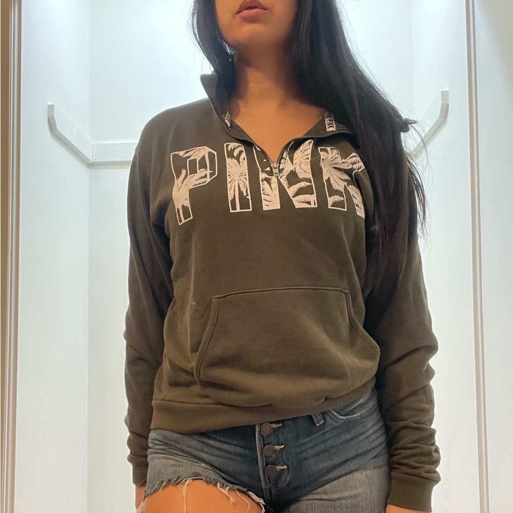 🌴 Women’s Military Green Quarter-Zip Sweater by PINK – Size XS 🌴